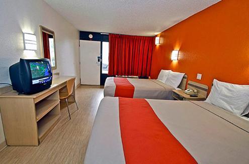 Motel 6 カラマズー 部屋 写真
