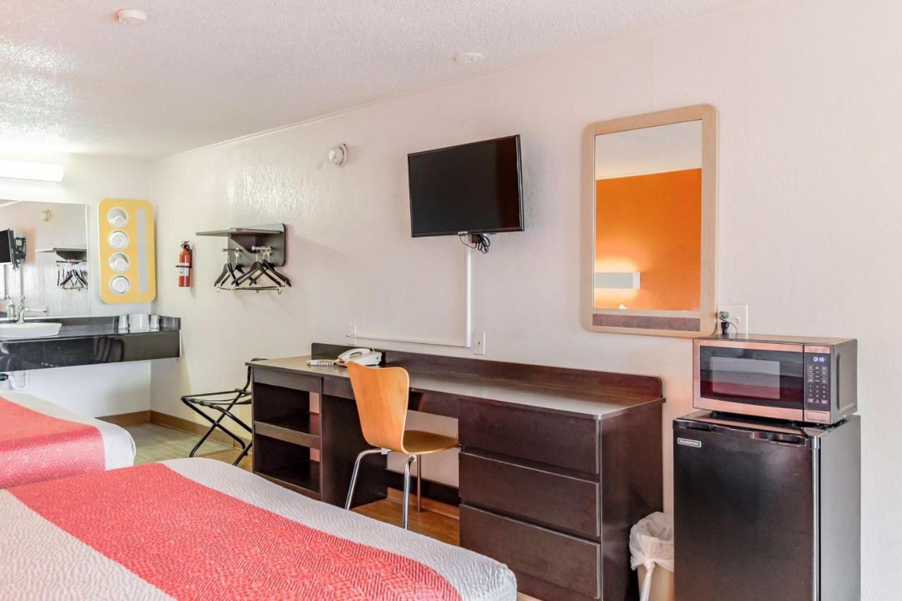 Motel 6 カラマズー エクステリア 写真